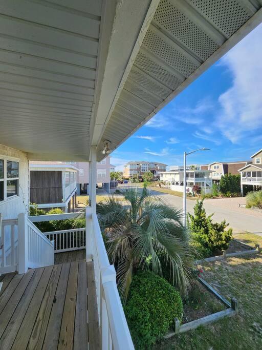Whole House - Short Walk To The Beach Ocean Isle Beach Esterno foto