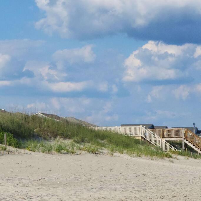 Whole House - Short Walk To The Beach Ocean Isle Beach Esterno foto