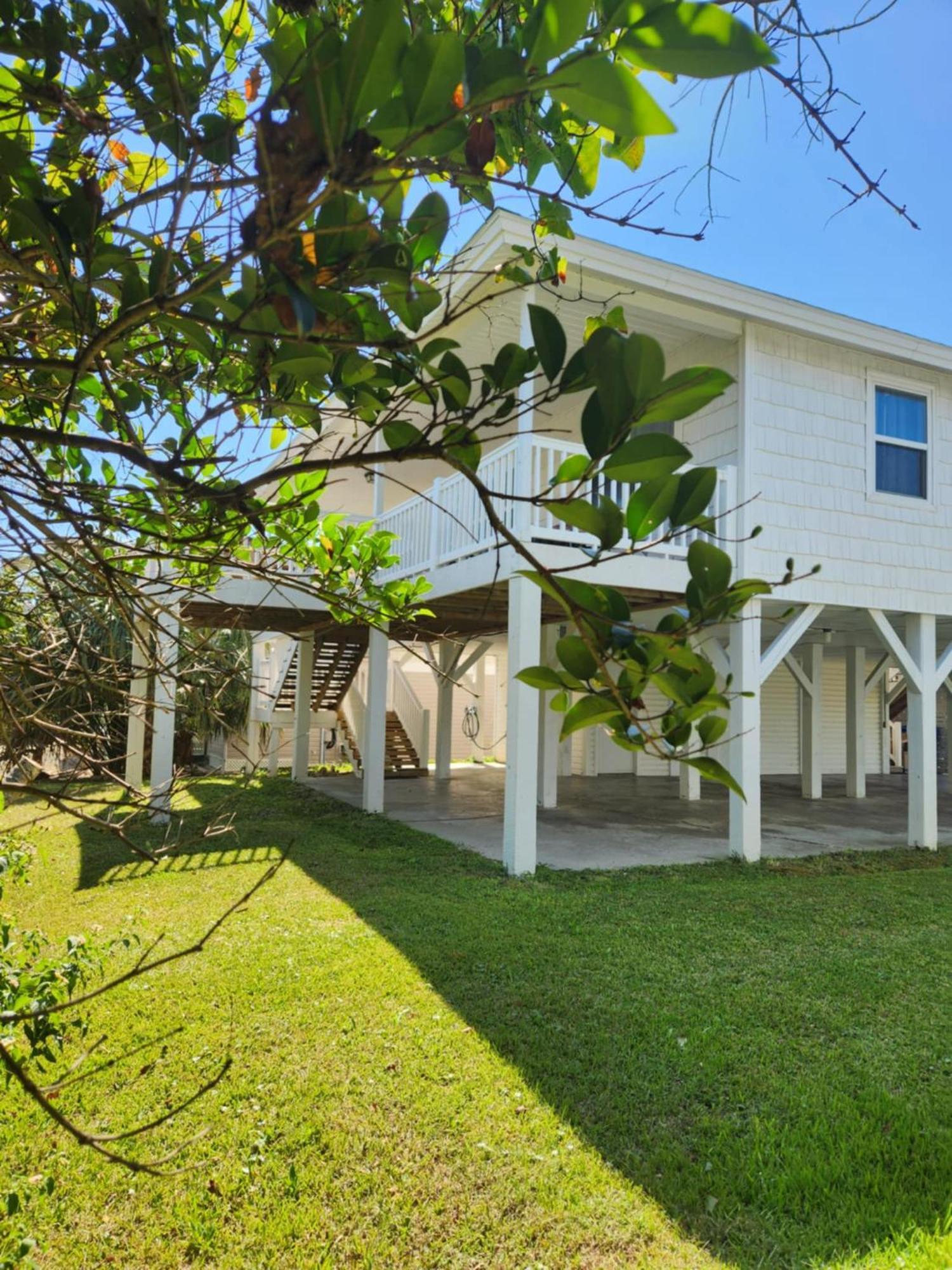 Whole House - Short Walk To The Beach Ocean Isle Beach Esterno foto